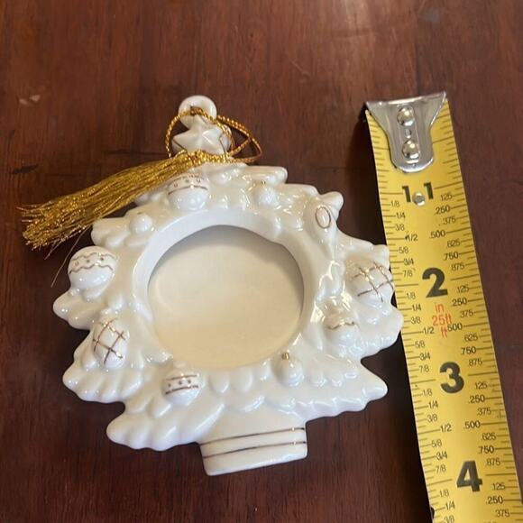 LENOX IVORY & GOLD CHRISTMAS TREE FRAME ORDERMENT NWOT‎ - Picture 4 of 5